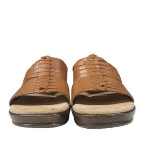 Bass Women's Tan Leather Sandals